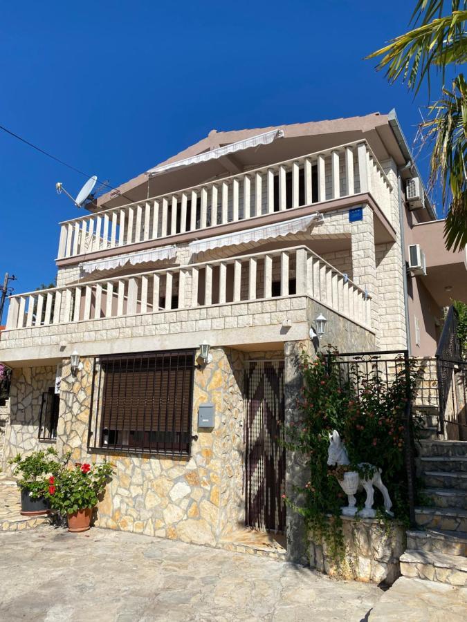 מרינה Villa Nada מראה חיצוני תמונה